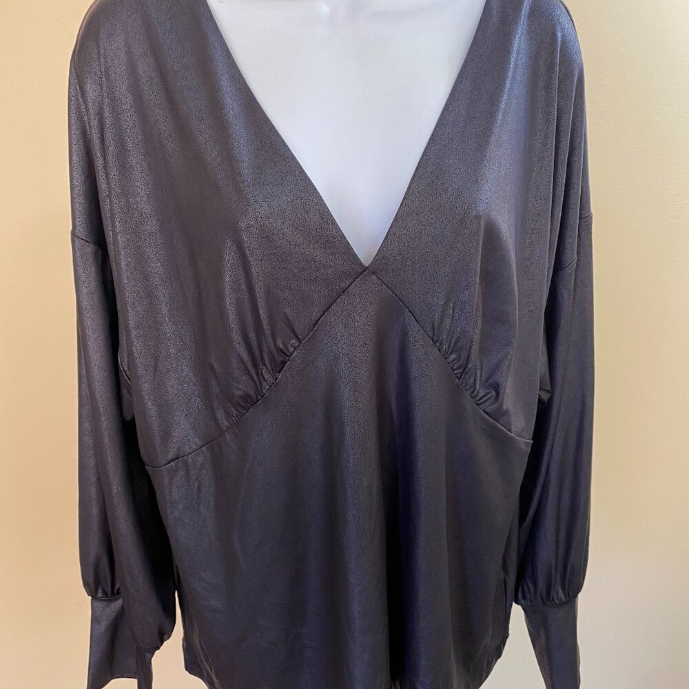 XXL Prologue Ash Grey blouse- suede look a like w/ V neck